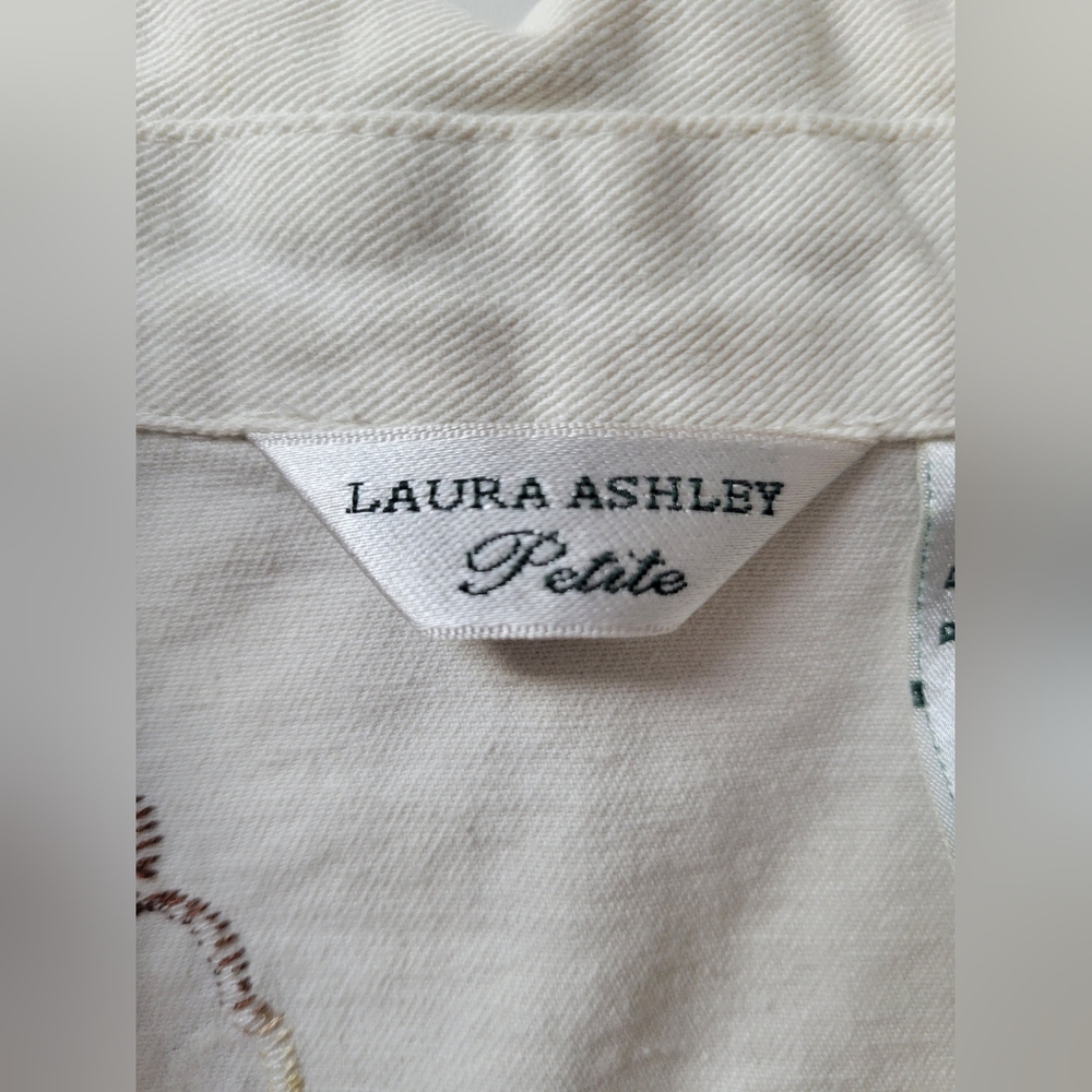 Laura Ashley Petite White Jacket with Embroidery - Picture 15 of 17